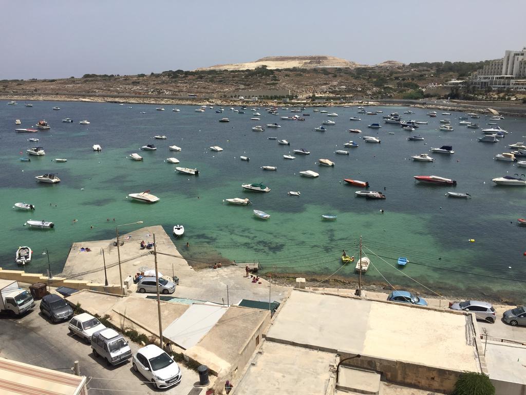 Seafront Apartment Blue Water St. Paul's Bay Esterno foto