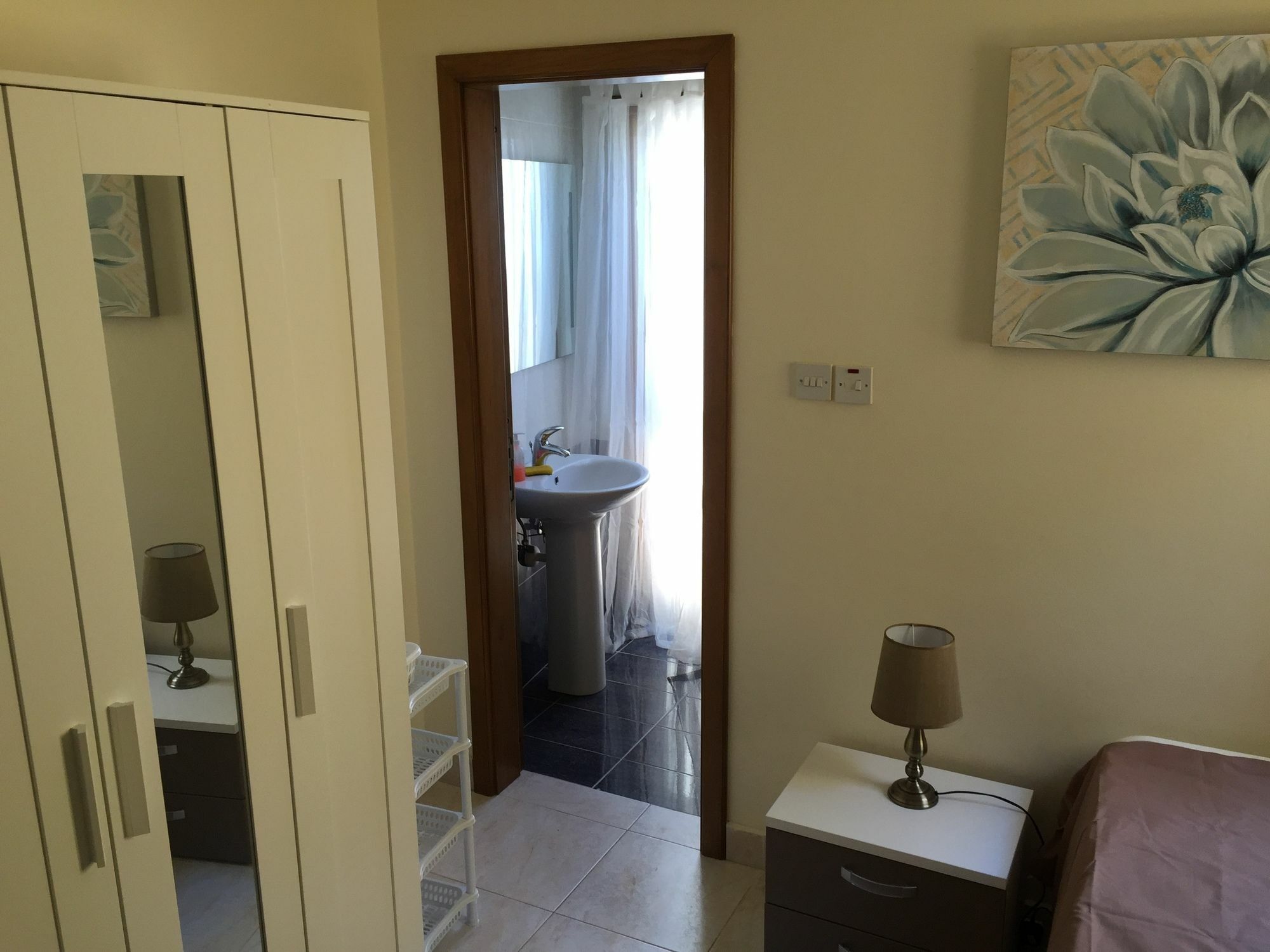 Seafront Apartment Blue Water St. Paul's Bay Esterno foto