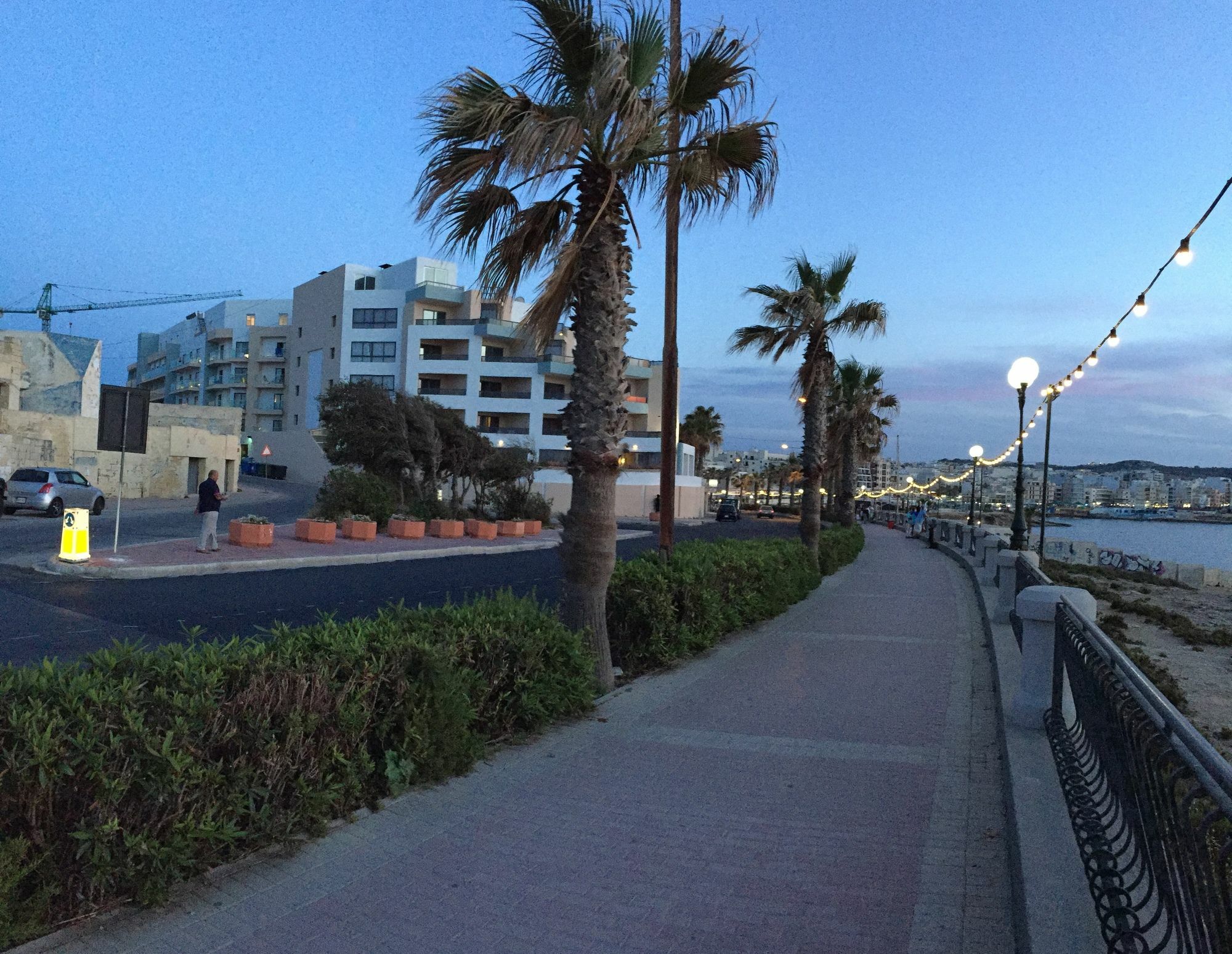 Seafront Apartment Blue Water St. Paul's Bay Esterno foto